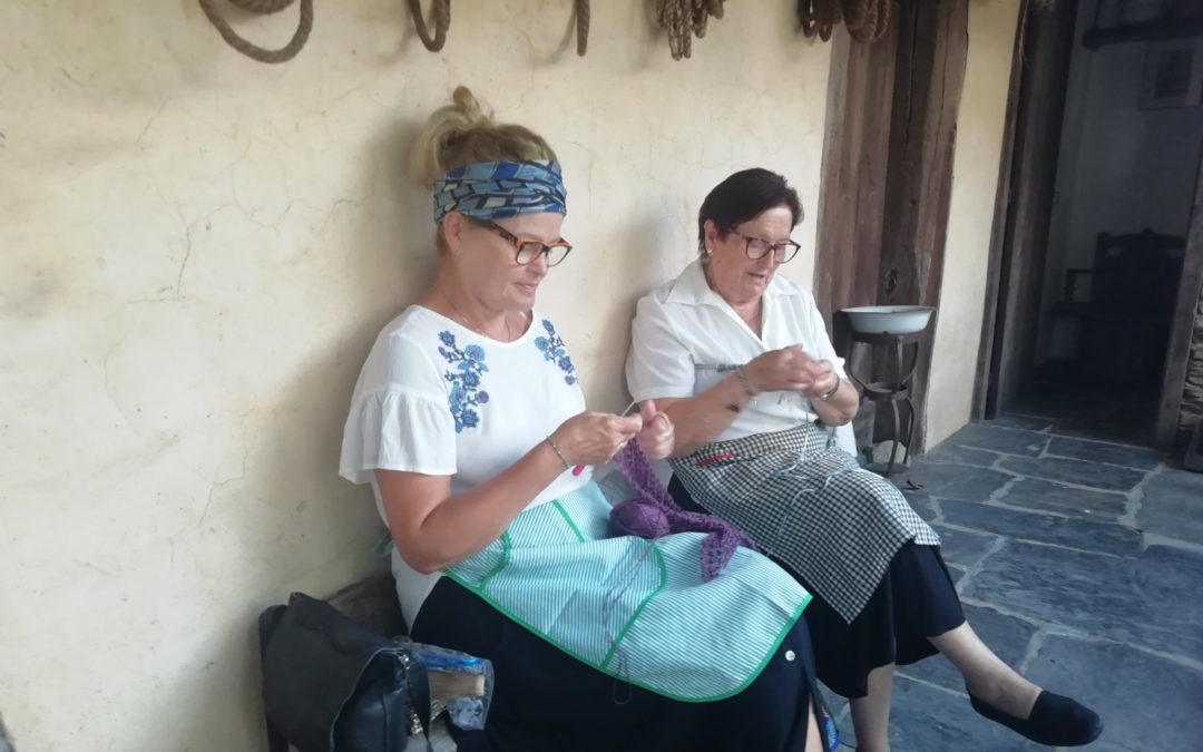 Tornería, forja y procesado de lana y tejeduría tradicional